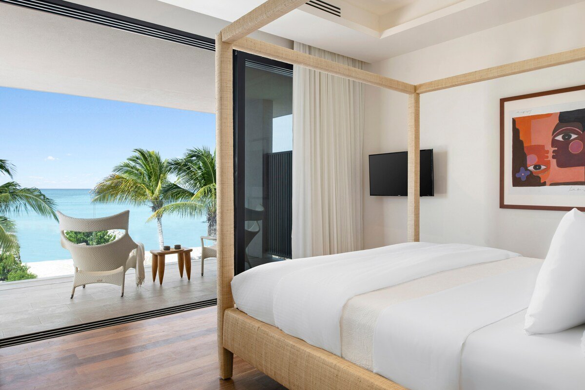 Marahuyo gallery image 4