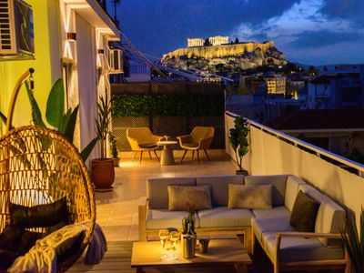 Iconic Acropolis Views• 2 BR Spacious Penthouse