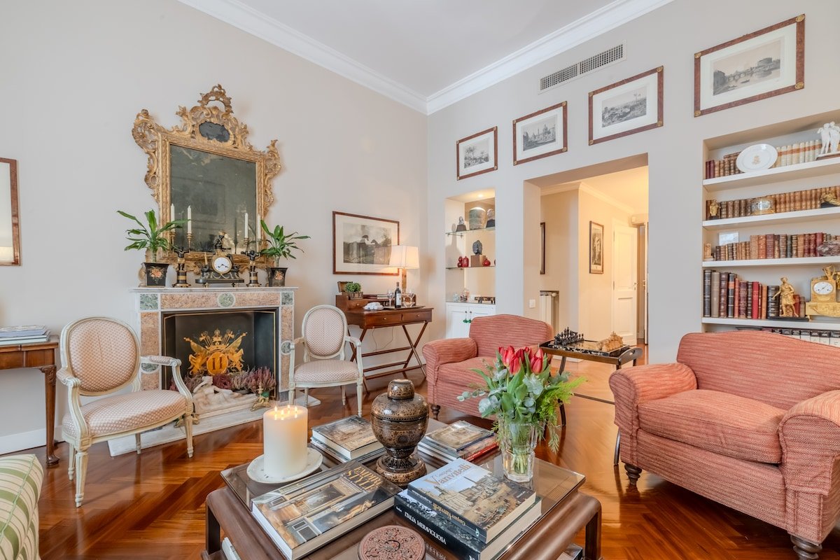 The View Colonna Traiana: Boutique Luxury Home gallery image 2