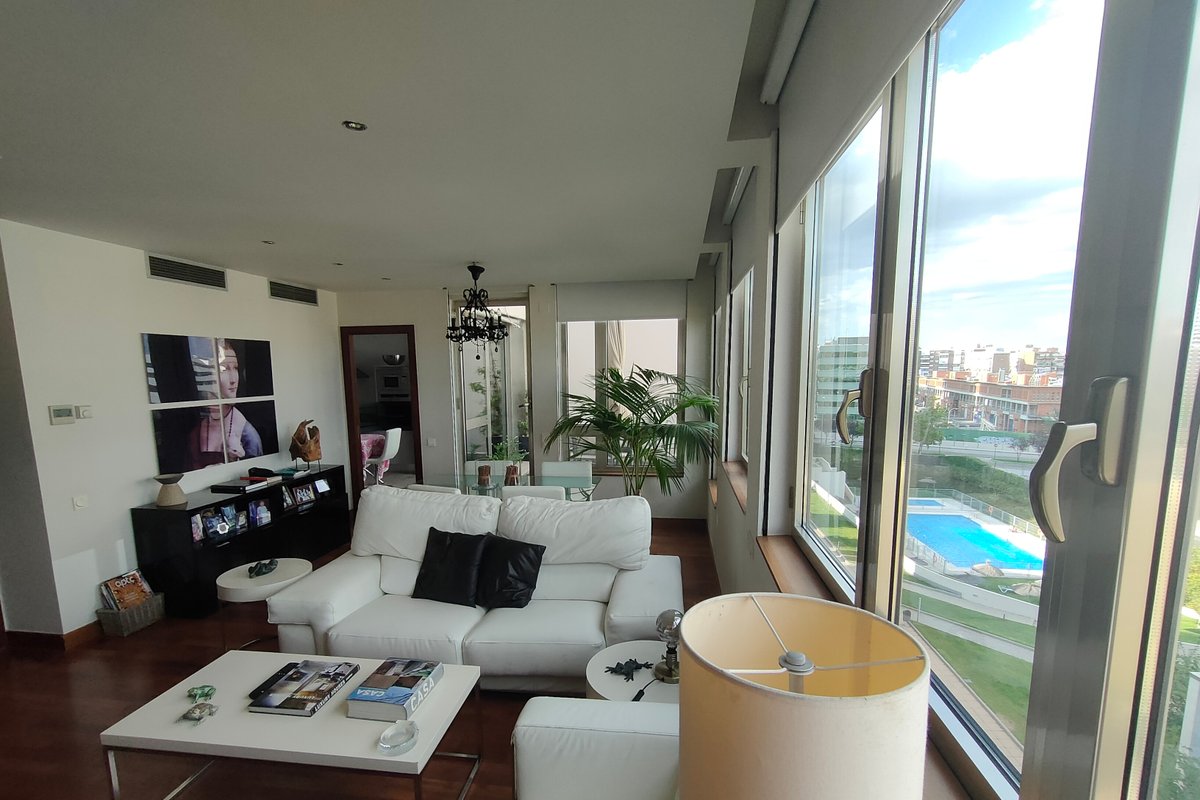 Atico de lujo tres plantas con piscina privada.