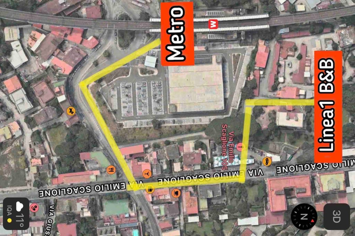 Capodimonte Apartment-300mt Subway – Parking gallery image 5