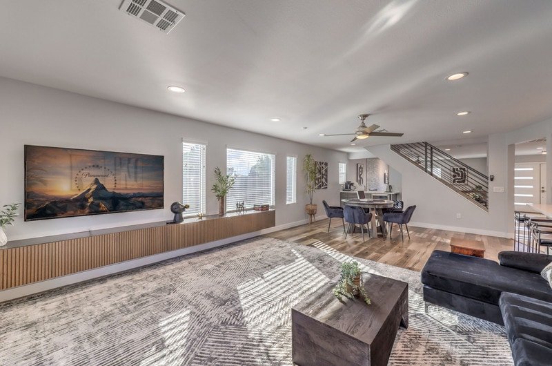 Elegant Villa 5BR, 4.5BA Pool/Hot Tub gallery image 5