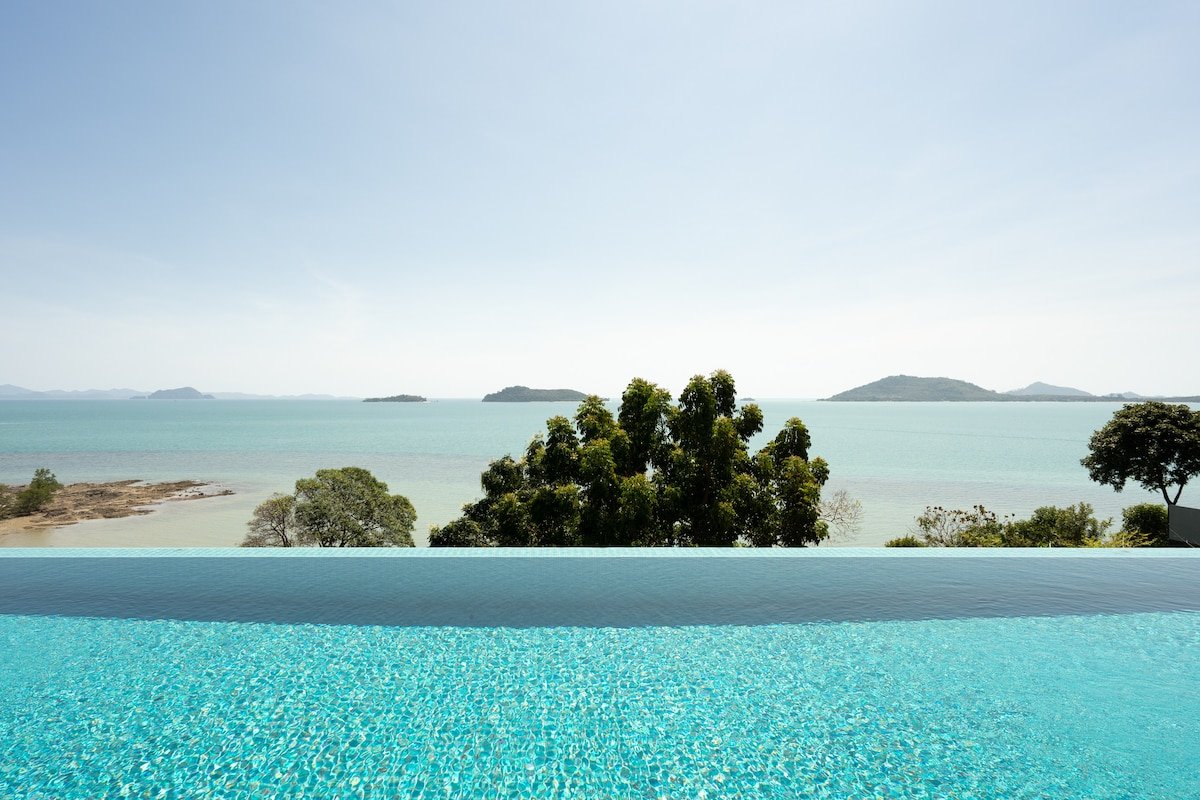 COMO Point Yamu 3-Bedroom Andaman Pool Villa gallery image 4