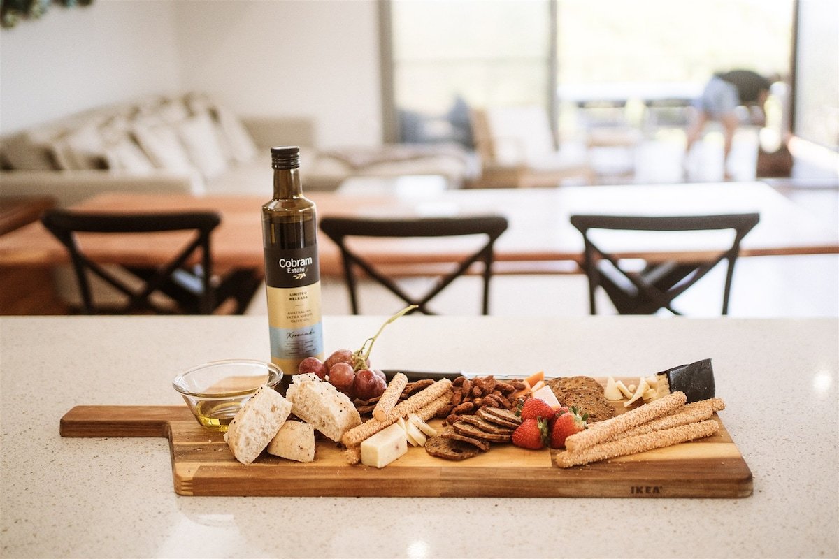 Bliss on the beach: Wake to waves & wildlife gallery image 5