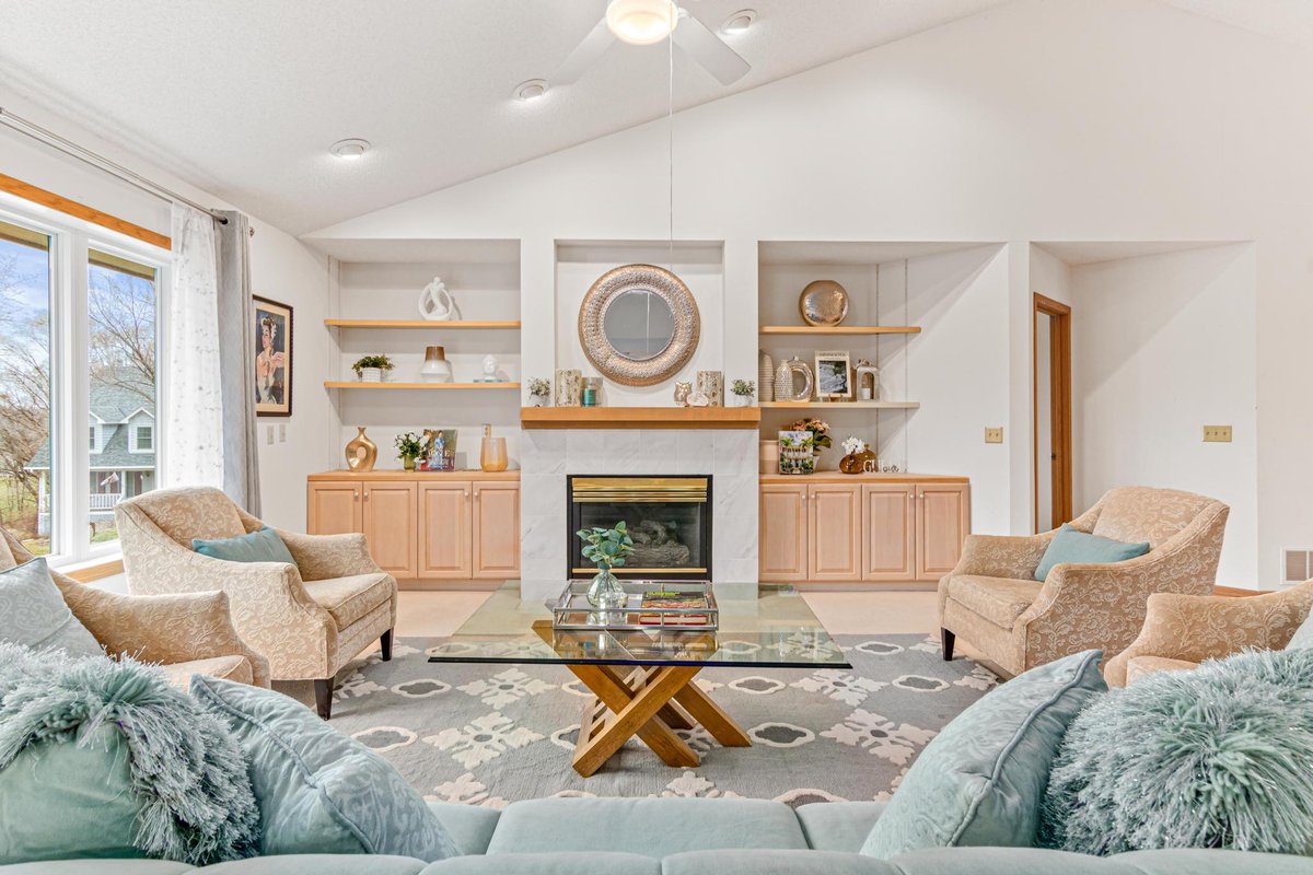 Oak Ridge Estate: Buck Hill Skiing & Snowtubing