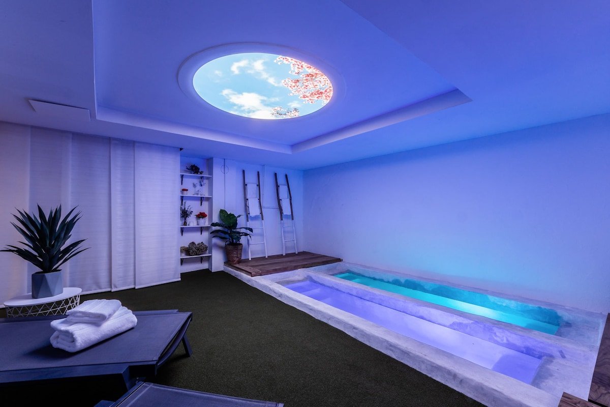 The Werner House w/ Gym, Spa & Speakeasy gallery image 4