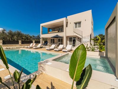 Villa Serenity – Villa with private pool in Crete