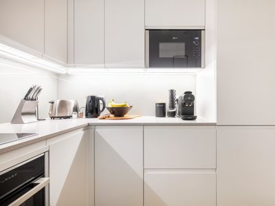 J-Clarissa – 2bed 2bath with lift – Piccadilly