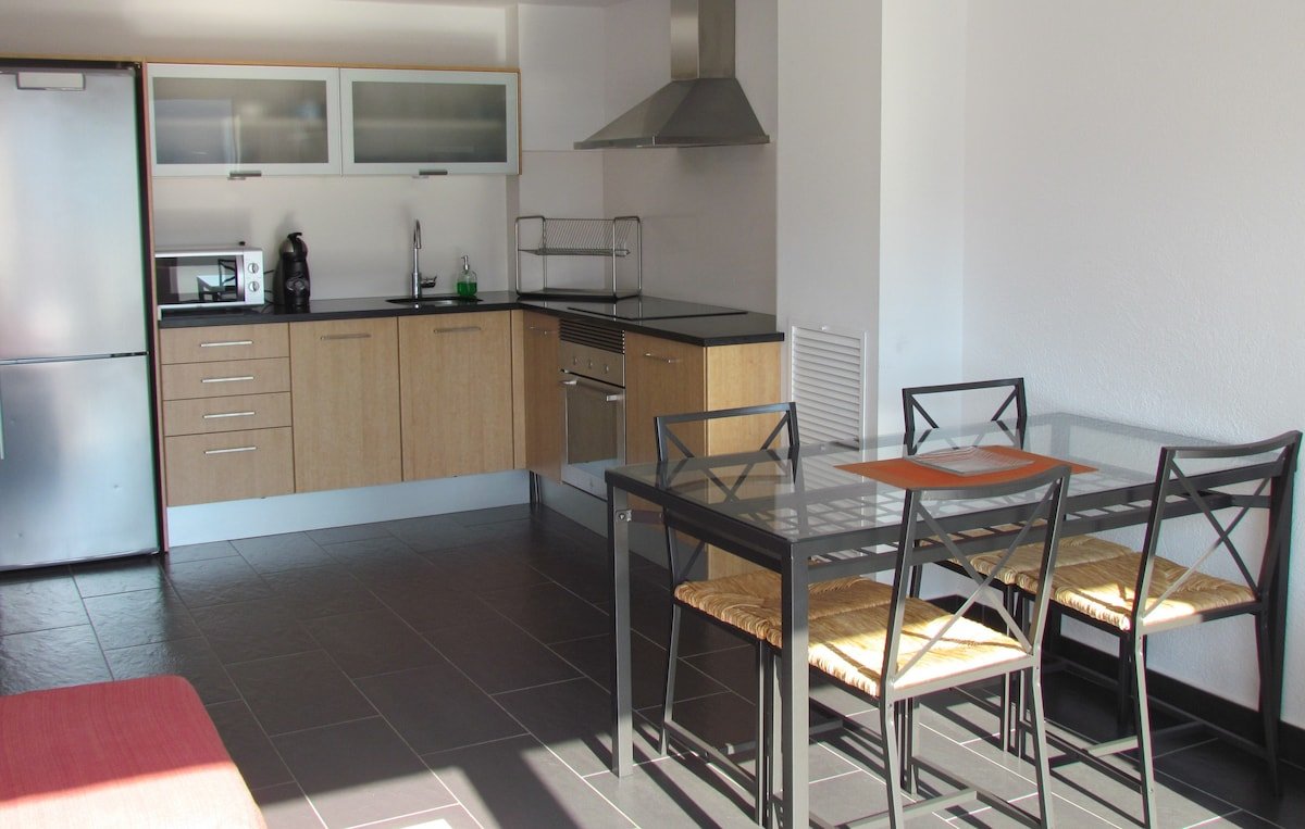 Apartament amb vistes a Cadaqués i piscina gallery image 4