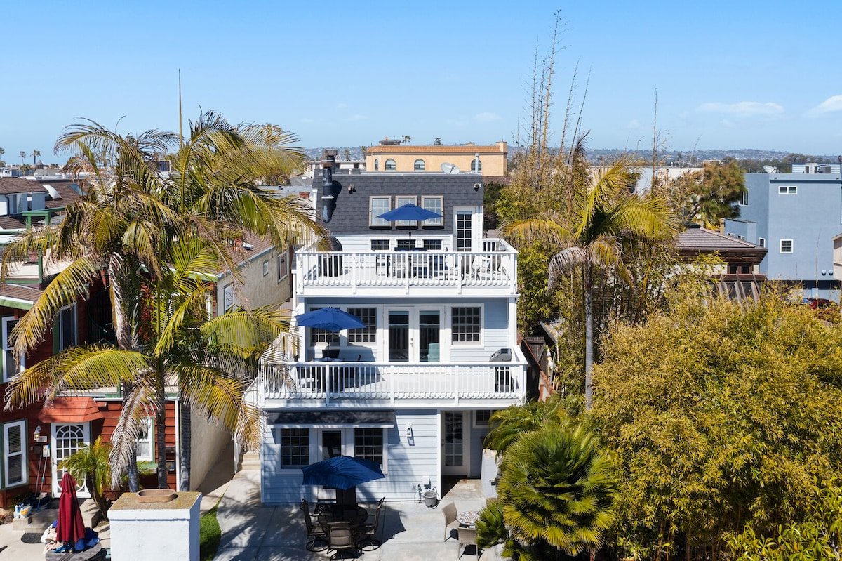 Mission Beach Bay Views Compound! gallery image 2