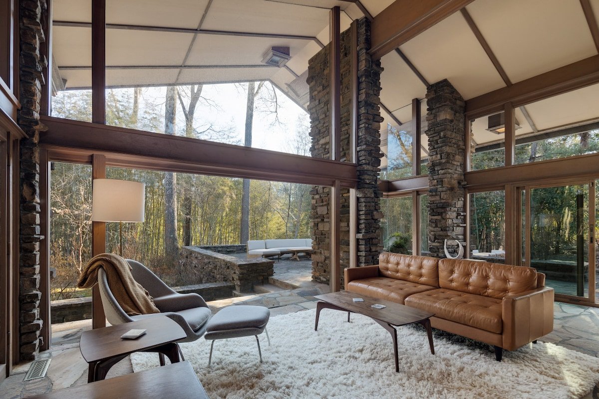 Luxury 6BR Spacious Fay Jones Home, Memphis