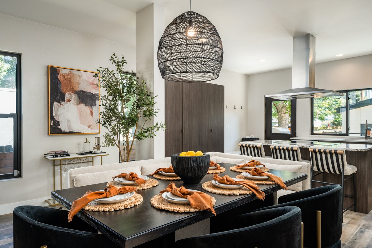 Luxury Stay in Downtown Denver | Hot Tub + Sauna