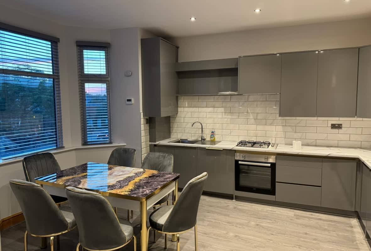 Luxury 4 Bedroom Apartment