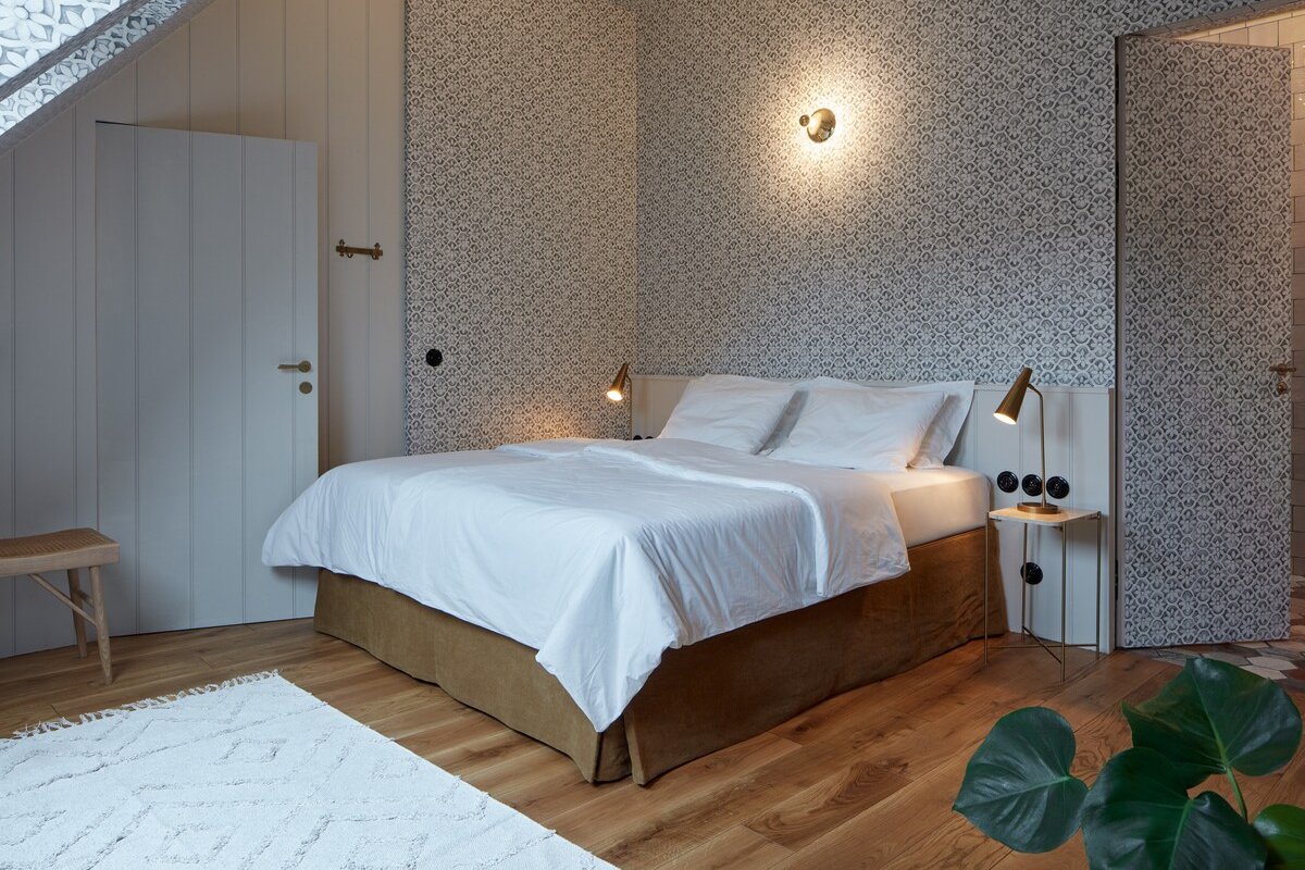 The Emerald – Joy | 2BR Top Floor Flat & Terrace gallery image 5