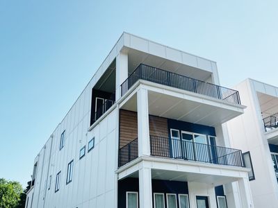 Skyline View | Walk to Broadway!