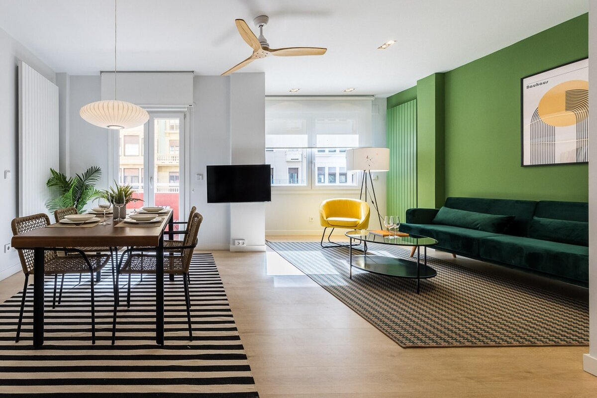 Sunrise Suite: 1 min from Beach gallery image 3