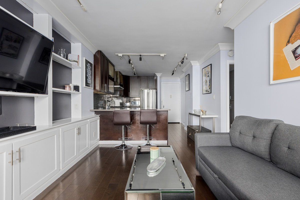 Stunning Huge Place in East Soho gallery image 3