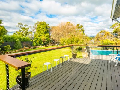 5mins to Mona, Stunning Waterfront Home & Garden