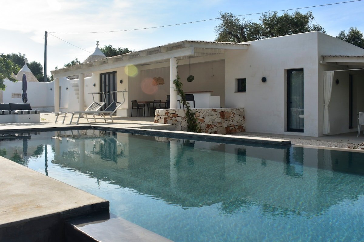 Che Bello Trullo: piscina – jacuzzi – pallavolo