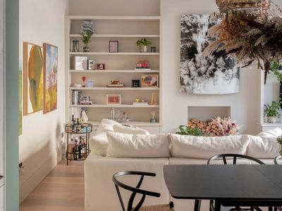 Clifton Village Garden Apartment