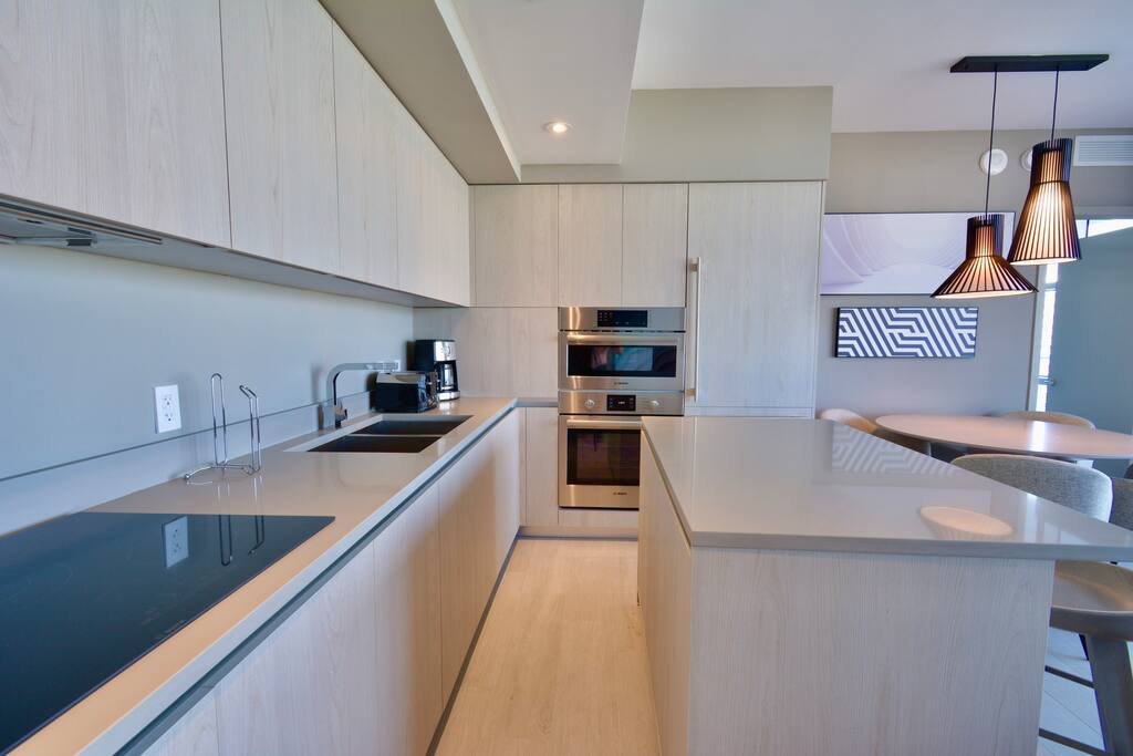 Fabulous Apartment in Hollywood- 04 gallery image 3