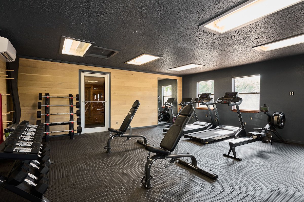 The Willie House by Lux Tiny Resorts gallery image 4