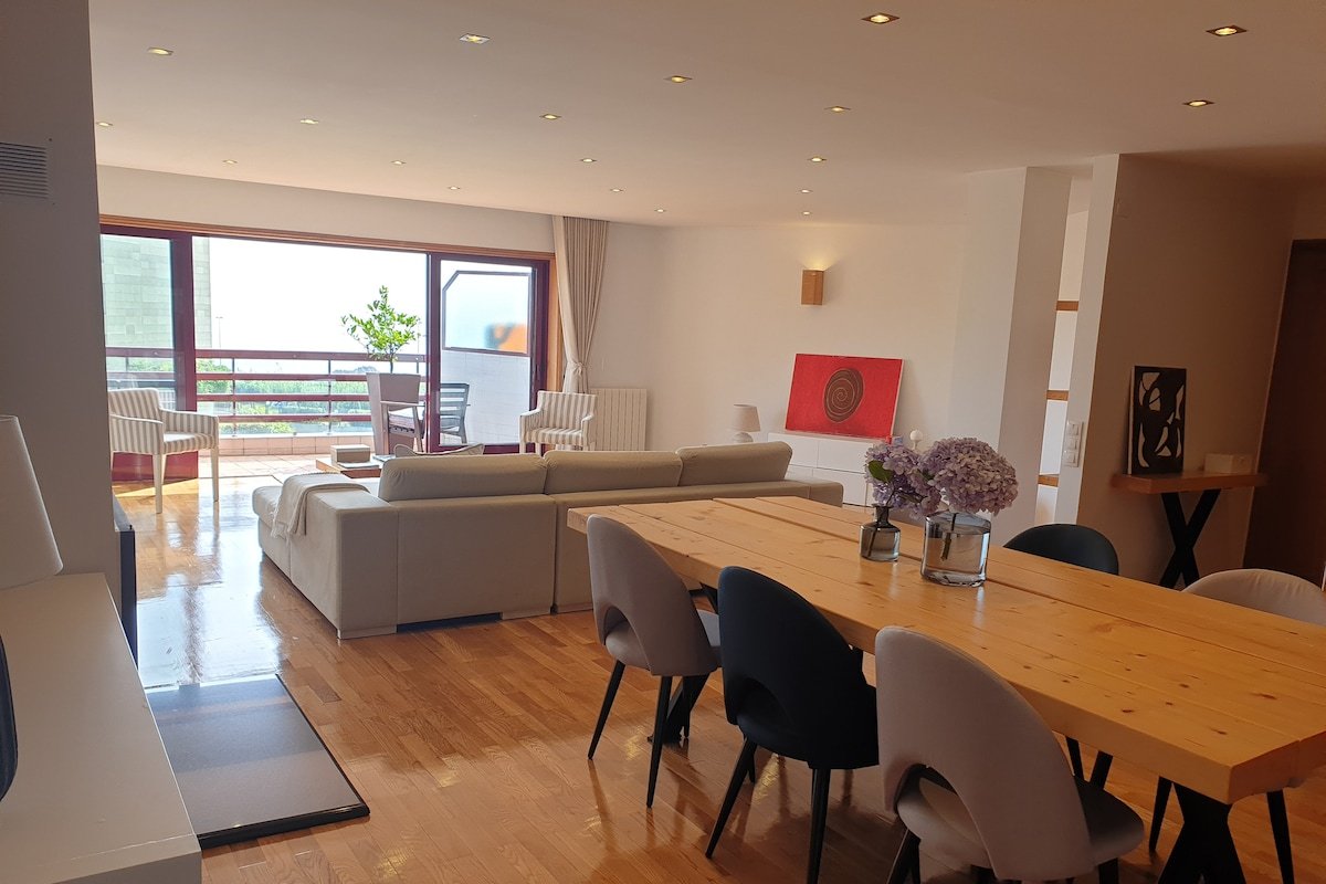 OportoFlag II beach apartment gallery image 4