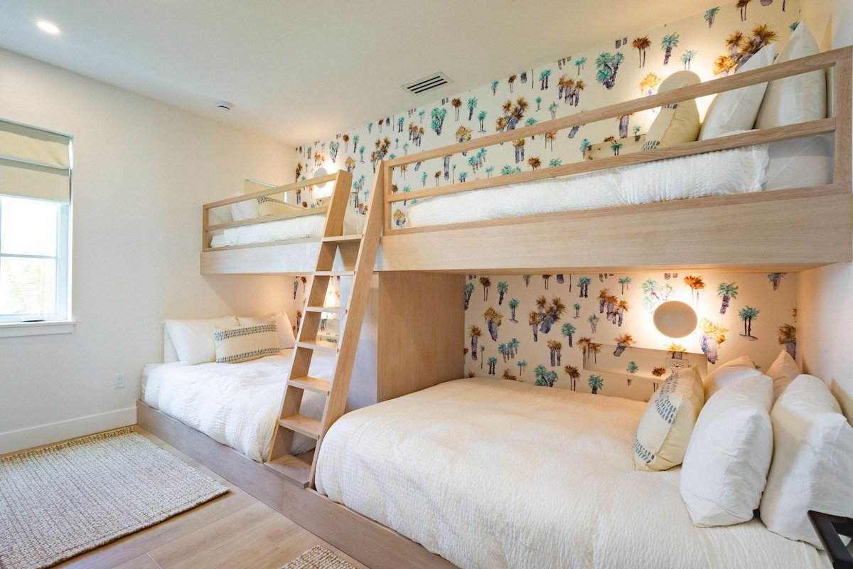 The Greenmoor House at Lunara Bay gallery image 5