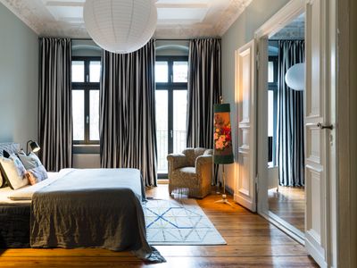 2 Bedroom Apartment Large with Balcony