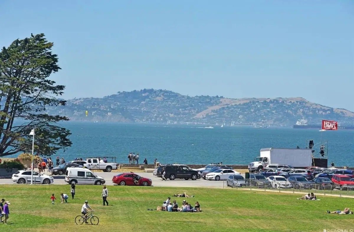 Breathtaking Bay View! gallery image 3