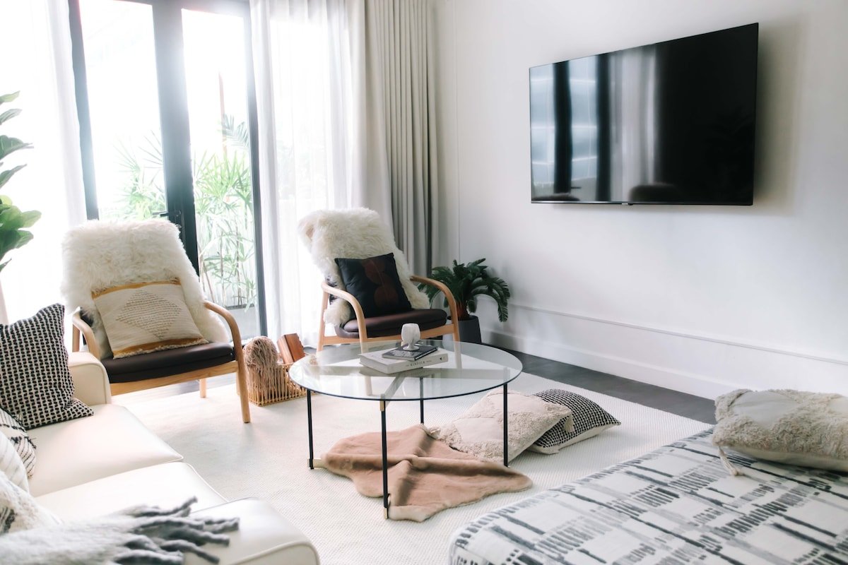 wari A. 3BR Luxe Suite 30 sec. to Phloenchit BTS gallery image 5