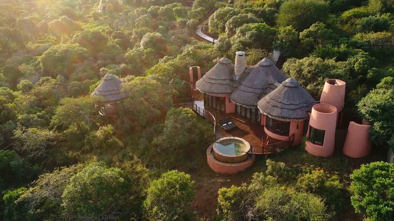 Thanda Safari Lodge