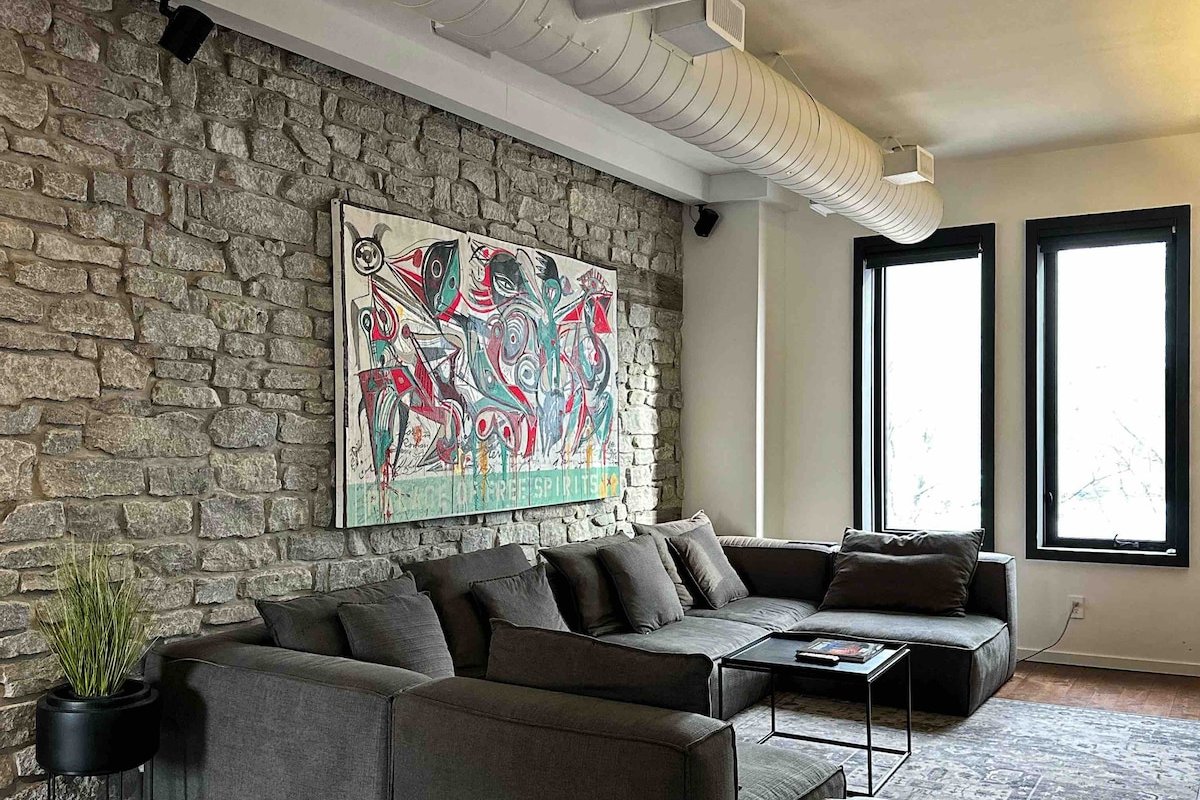 Heritage Loft In The Heart of Downtown Ottawa gallery image 4