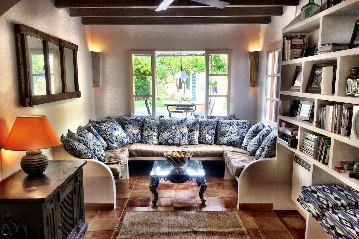 Beautiful house in Fornalutx – large swimming-pool gallery image 5