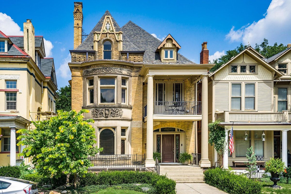 Historic home in Olde Towne East-sleeps 12