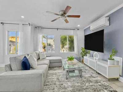 7BR Massive Beach Retreat Sleeps 26 Steps to Ocean