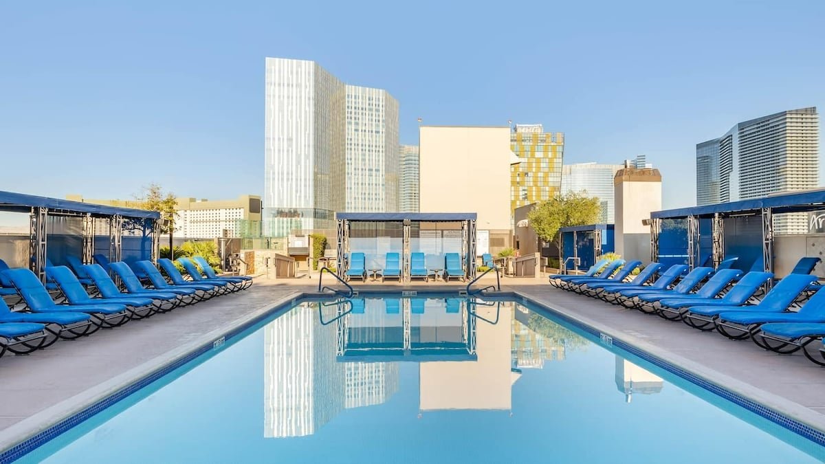 Polo Towers Suites/Villas- 2 bdrm on strip gallery image 2