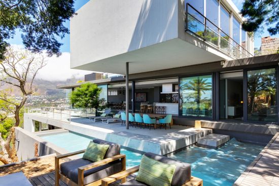 Photo 2 of Hildene Haven accommodation in Tamboerskloof, Cape Town with 4 bedrooms and 4 bathrooms