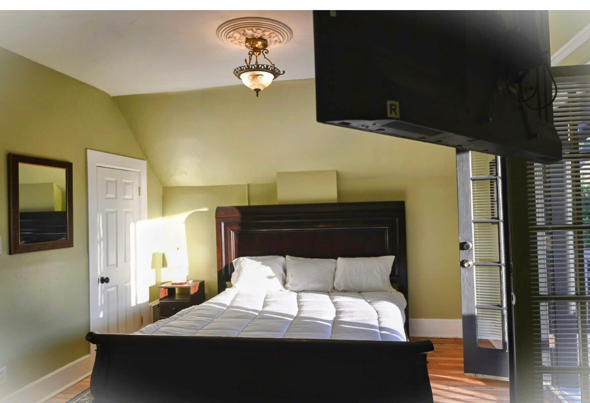 Victorian Gem Downtown Denver gallery image 5