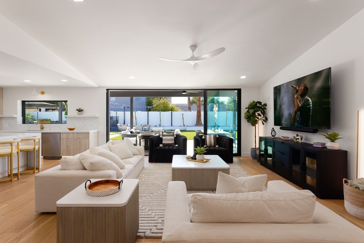 D&G Retreat-Pool & Sports Court-Central Scottsdale gallery image 2