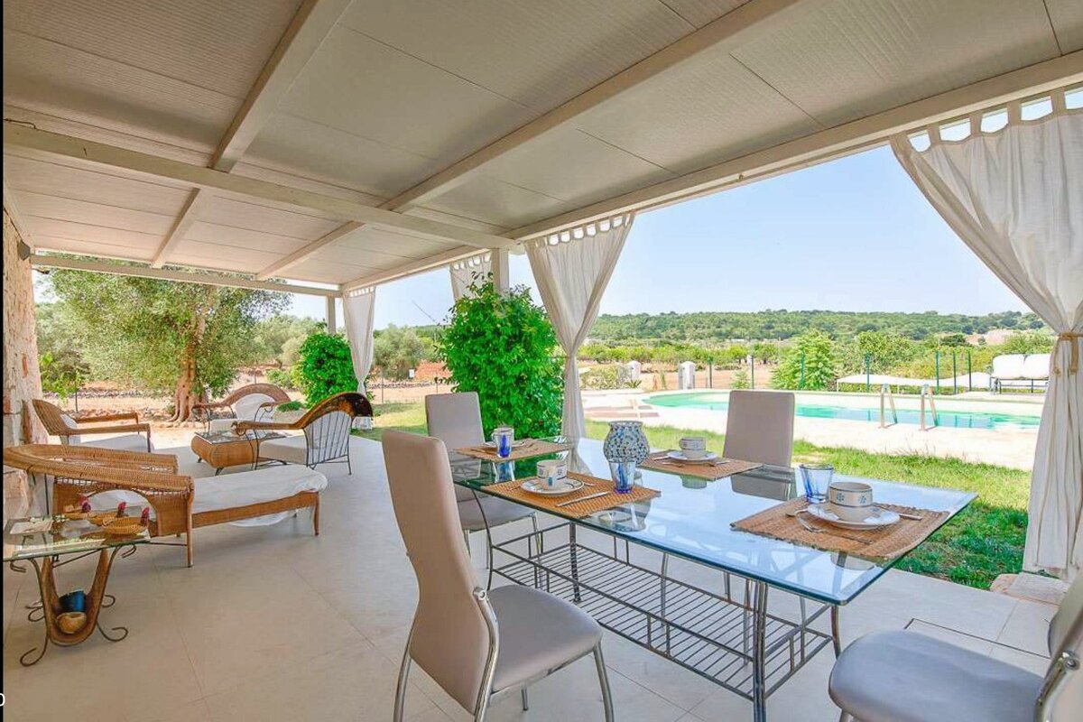 Luxury Villa from 18th-c with pool {10’ Ostuni} gallery image 4