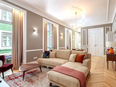 RC 161- Amazing City Center Apartment