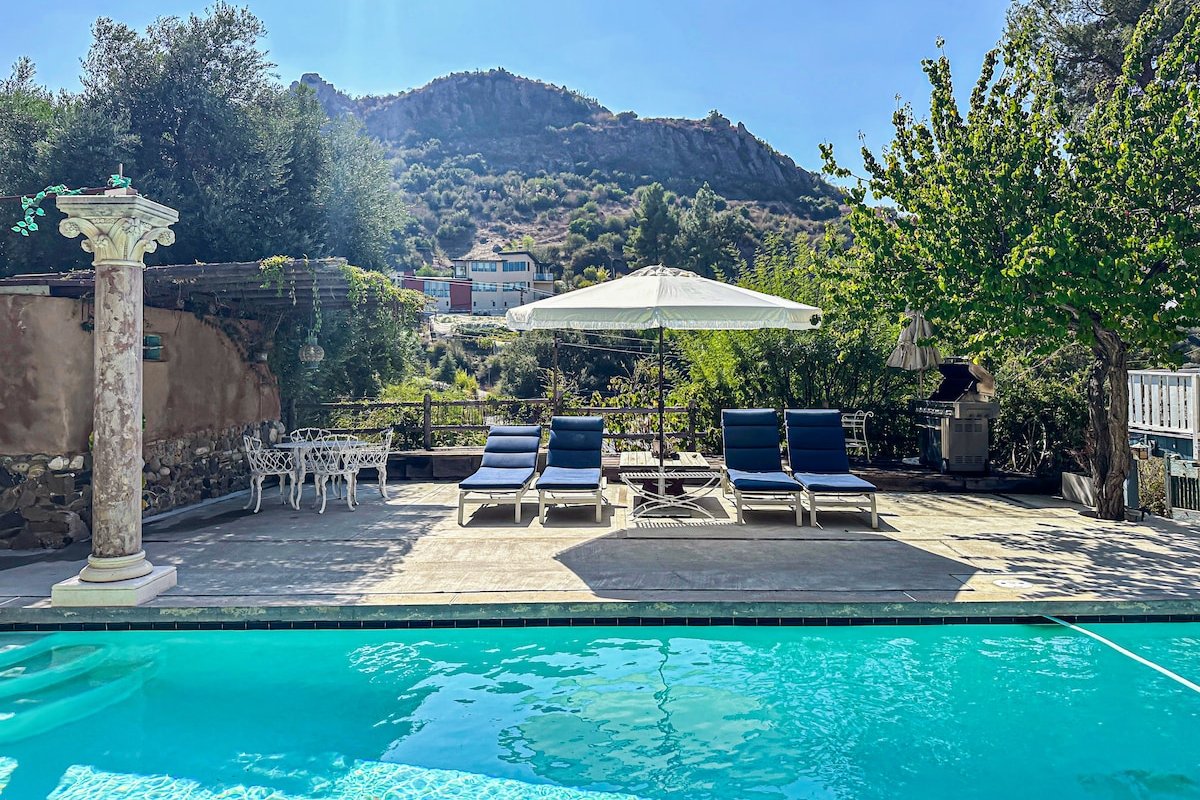 Malibou Lake Getaway (CA-3) gallery image 2