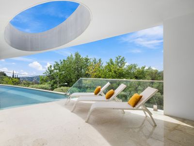 French Riviera Villa – Piscine & Vue Mer à Nice