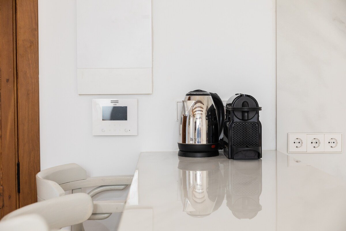 Downtown apartment with terrace gallery image 5