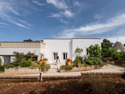 Amazing villa with seaview, pool, garden, wood.