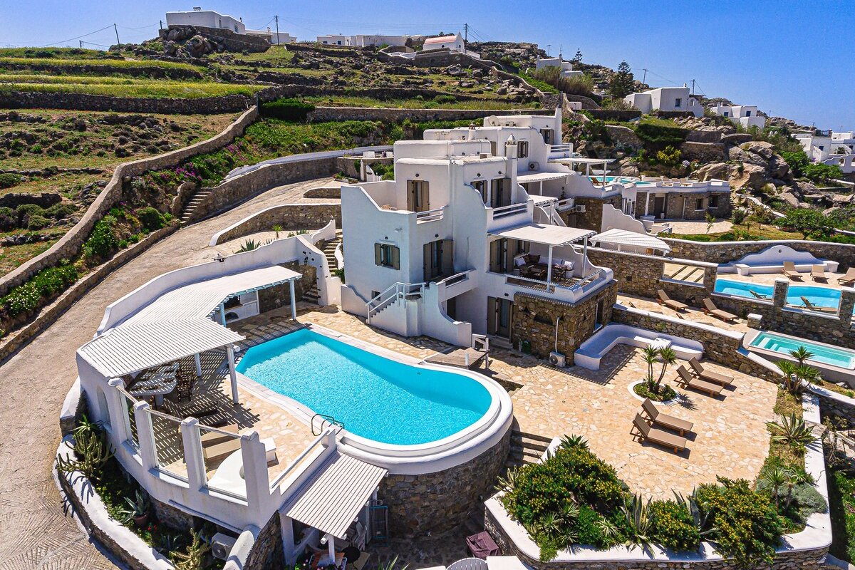 9 Muses Villa Terpsichore, 4 BR with private pool! gallery image 4