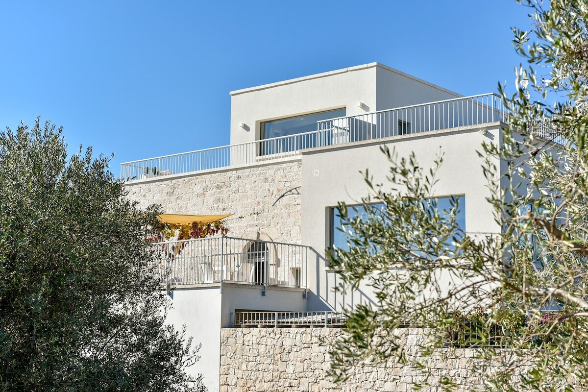 Trulli Casalina exclusive villa with pool gallery image 3