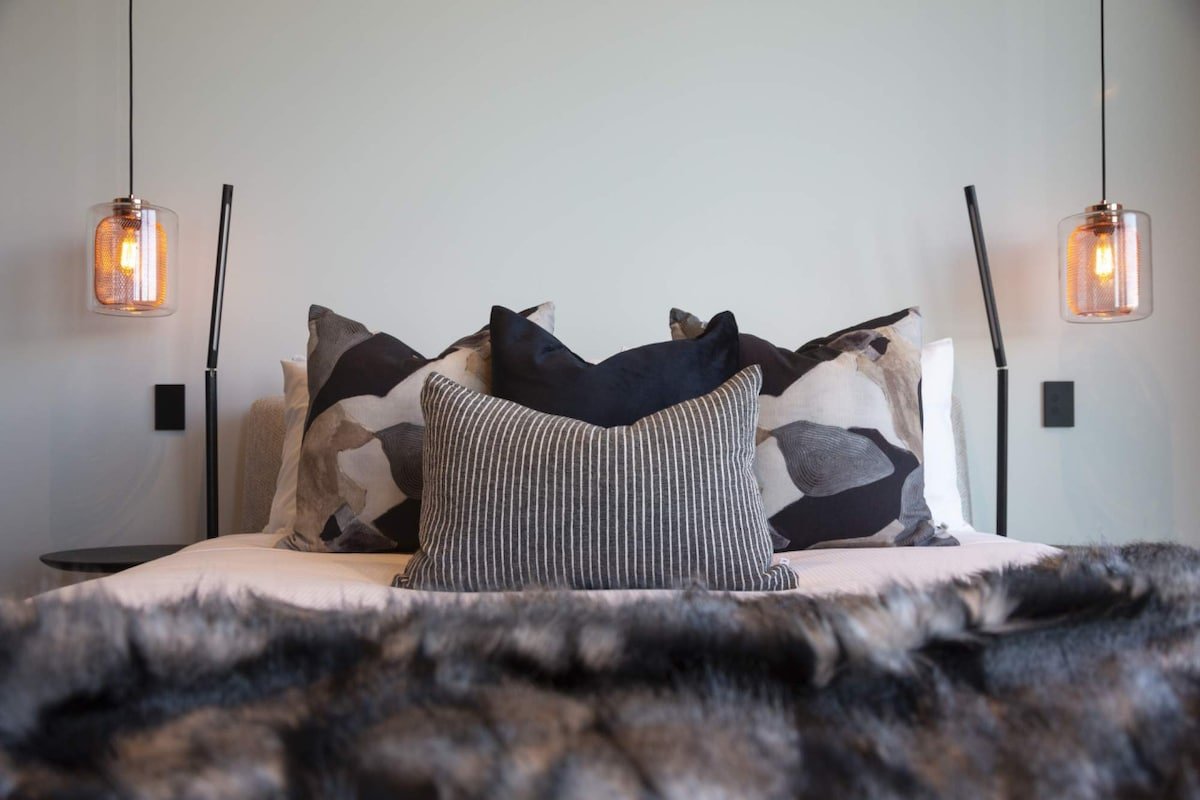 180 Park | Lakefront Masterpiece gallery image 4