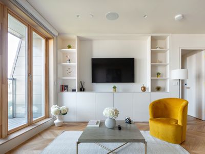 Luxury 2Bed Soho Higher Floor Golden Square View